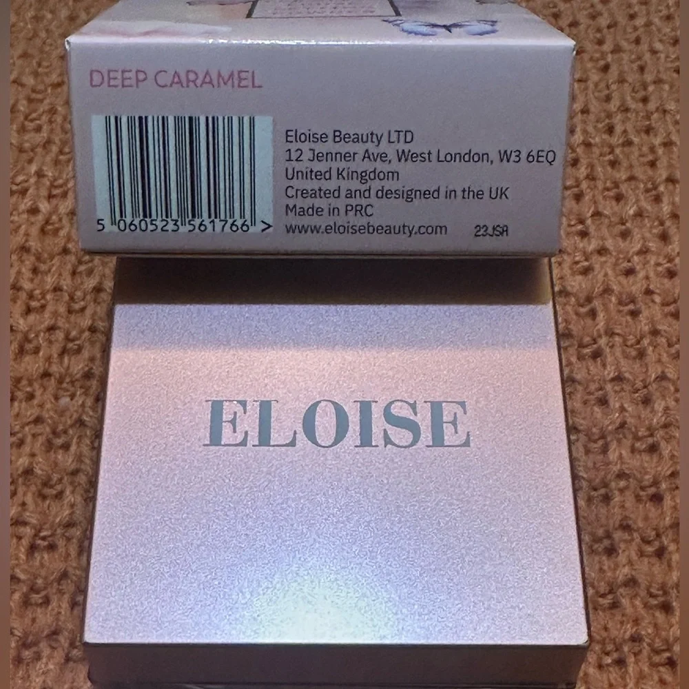 Eloise Beauty Flawless Loose Setting Powder in Deep Caramel. New